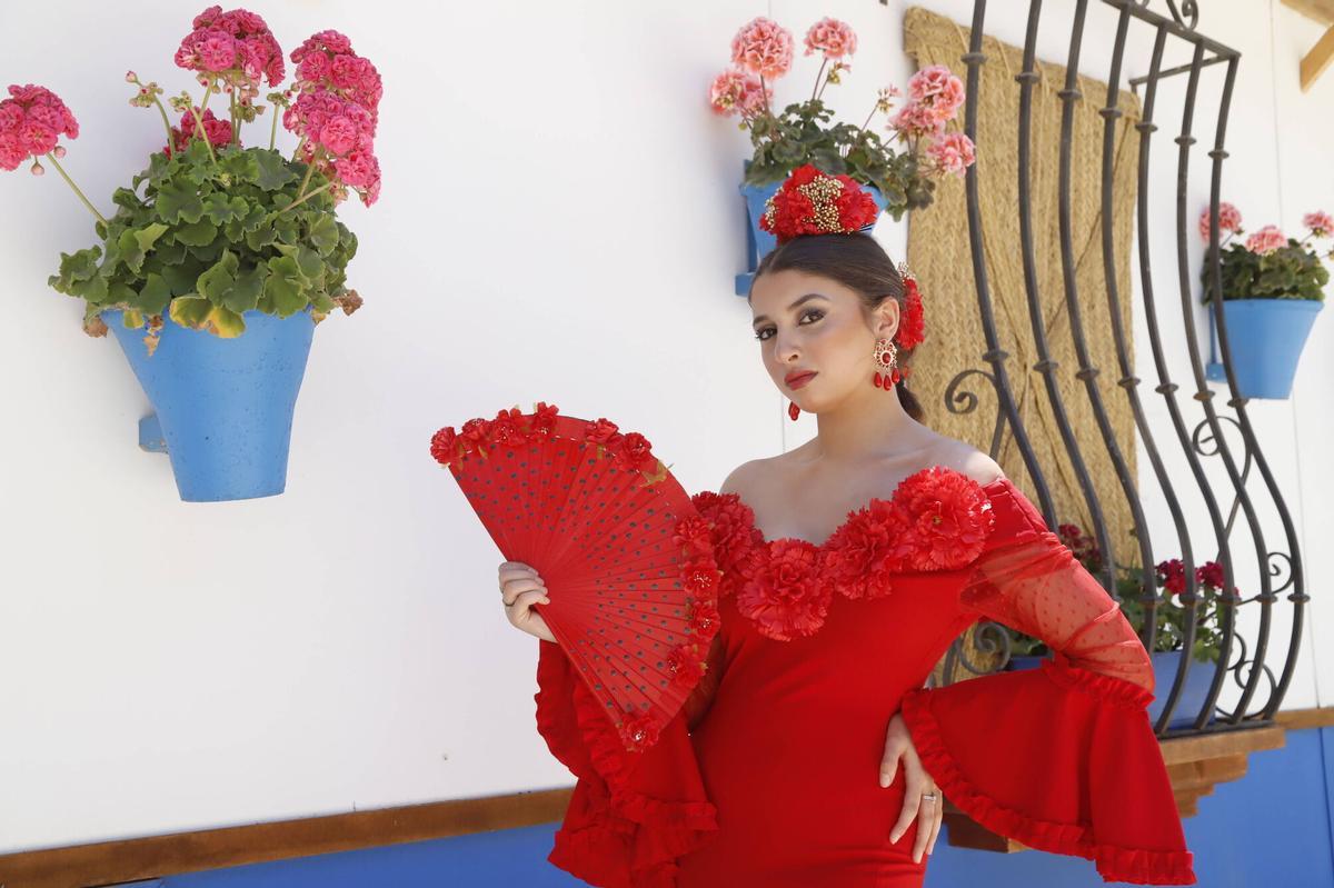 Los últimos volantes de la Feria de Córdoba: los trajes de gitana se despiden de El Arenal