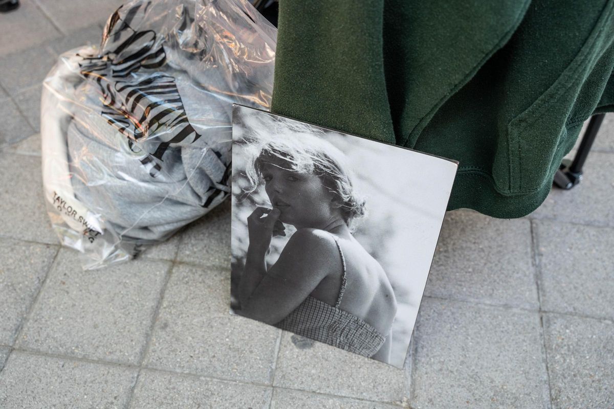 Los fans de Taylor Swift ya toman los alrededores del Bernabéu