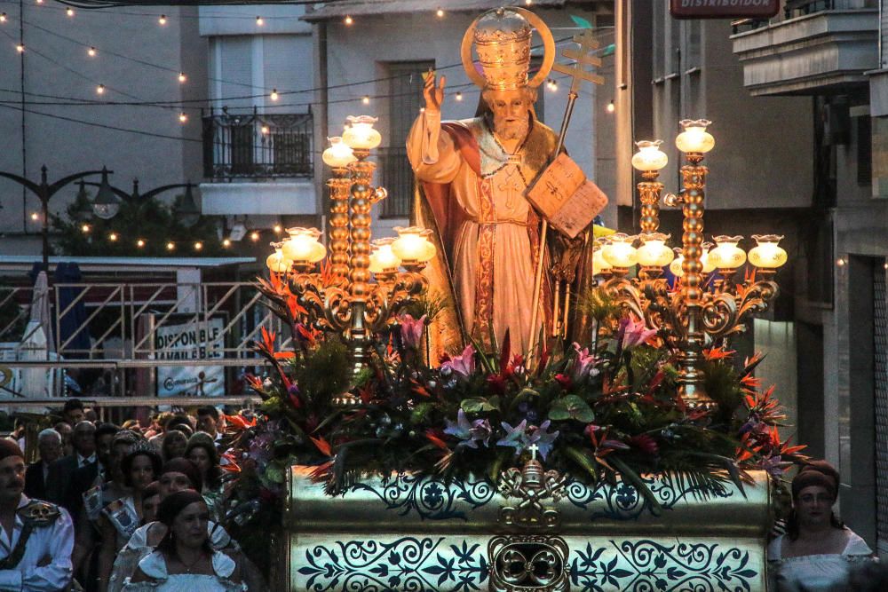 Rojales celebra la solemne procesión en honor a San Pedro Apóstol