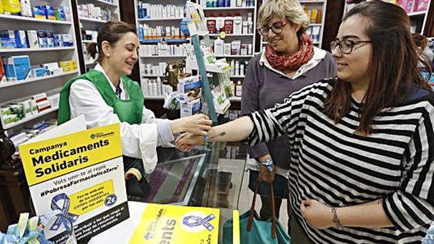 Una farmàcia gironina, el dia de la campanya.