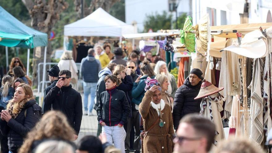 Mercadillos de Ibiza: El oasis dominical que hace frente al letargo del invierno