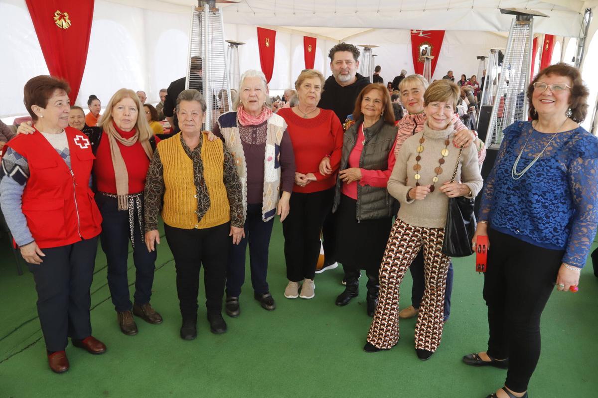 Córdoba&amp;amp;#xD;Música contra la soledad Un grupo de usuarias de Cruz Roja y un músico de la SGAE se unen para cantar y espantar su mal
