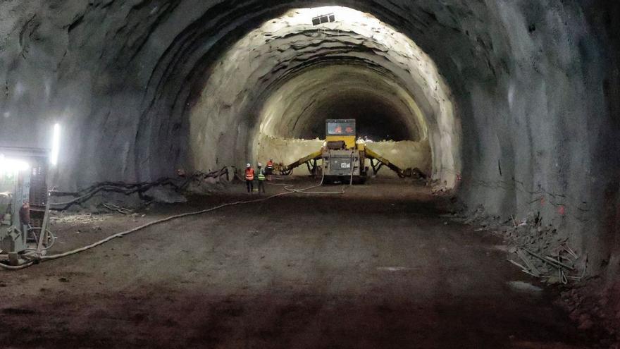 Perforación de la segunda boca del Túnel de Erjos, el 26 de noviembre pasado.
