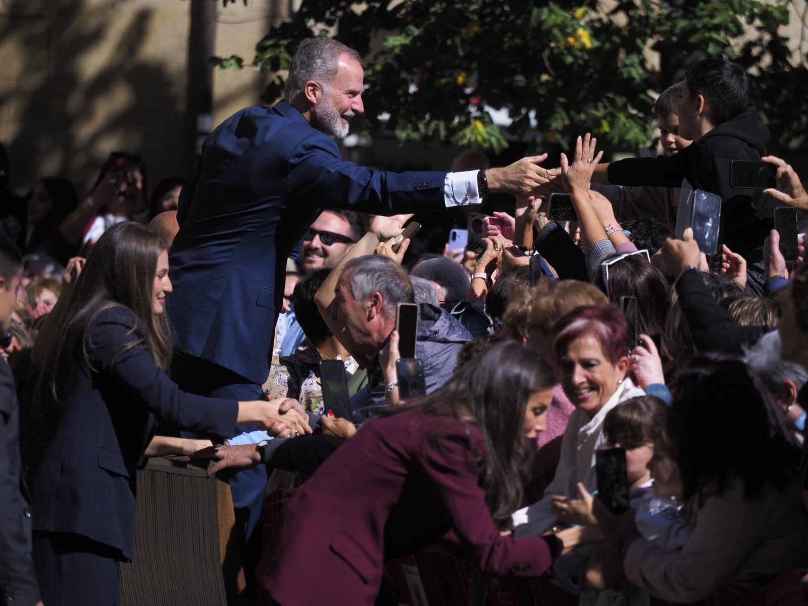 EN IMÁGENES: Leonor se da un baño de multitudes en su estreno como Princesa de Viana