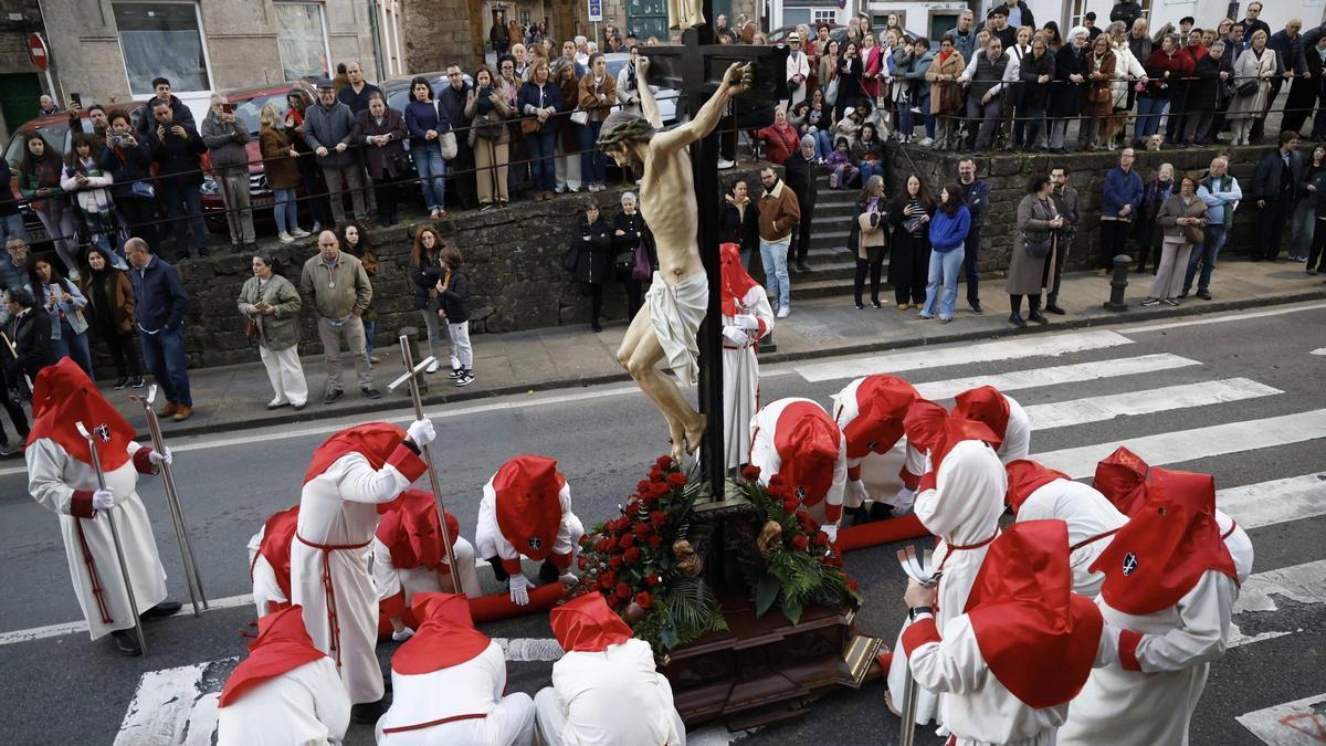Así ha sido este Martes Santo en Santiago: bendición de los óleos, Cristo de Conxo y oración en el huerto