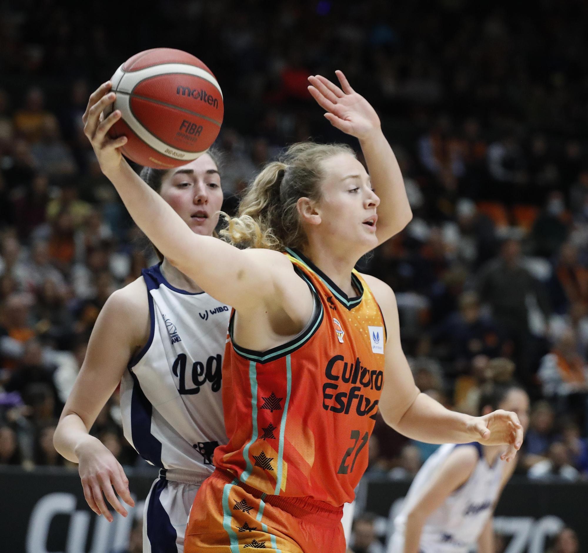 Las imágenes del Valencia Basket - TSN Leganés