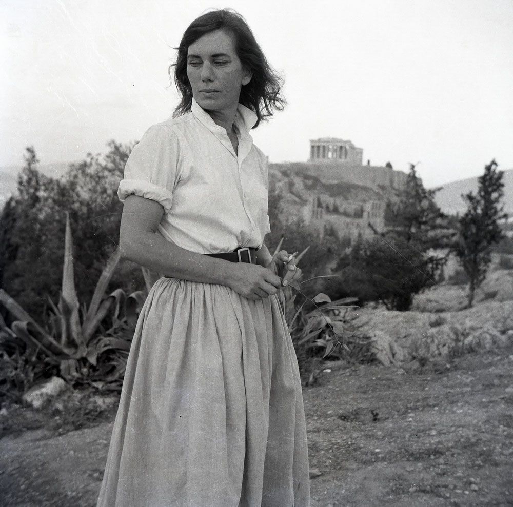 Charmian Clift, durante sus años en Grecia.