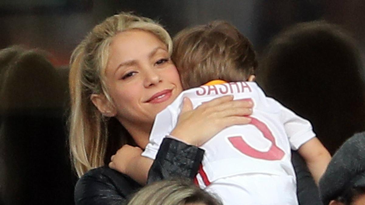 Shakira junto a su hijo Sasha