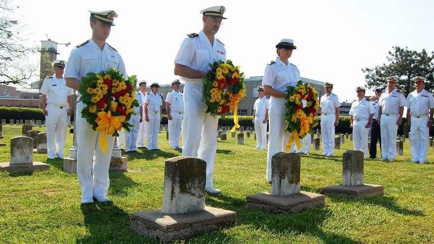 Homenaje en Virginia a marineros españoles fallecidos en la Guerra de Cuba y cuyos cuerpos no fueron repatriados.
