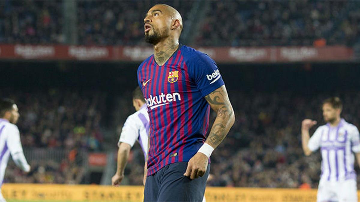 Boateng hizo la croqueta... pero no como Iniesta: Su incomprensible fallo