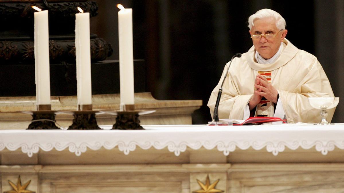 La vida de Benedicto XVI, en imágenes