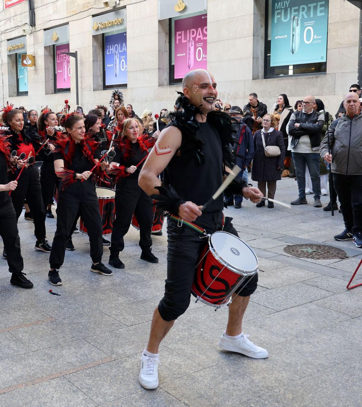 Grupo de animación en Príncipe.