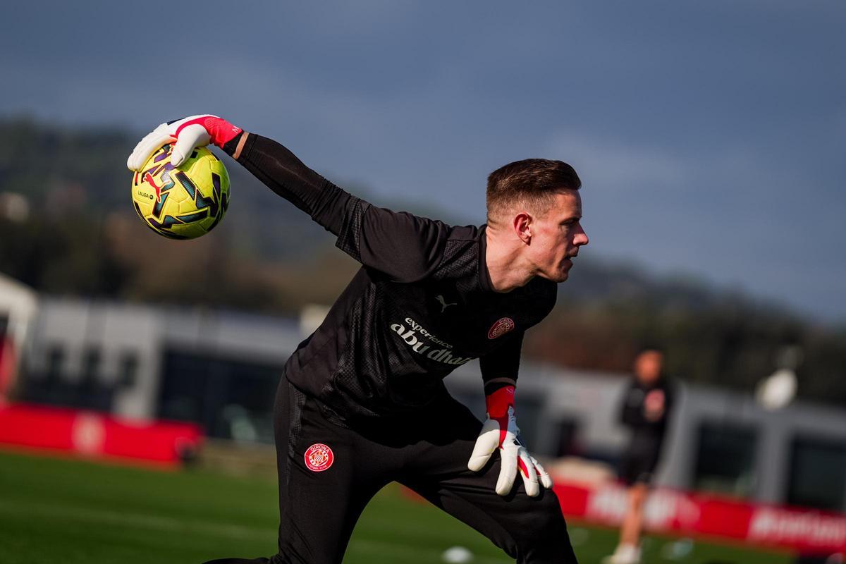 Les fotos del primer entrament de Ter Stegen amb el Girona FC