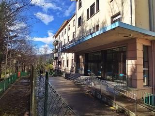 El viejo hospital contiene la hemorragia