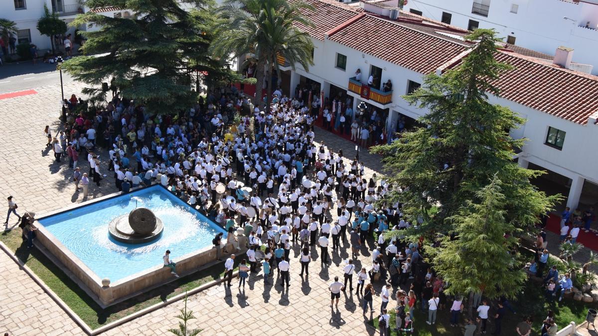 Marines acoge el VII Encuentro de Bandes de Camp de Túria