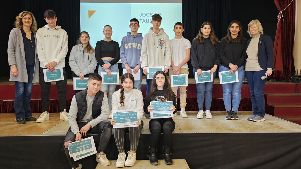 Els guanyadors i finalistes de la 10a edició beques d'excel·lència.