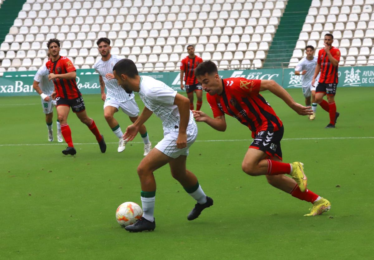 El Córdoba CF B en la final contra el Puente Genil, en imágenes