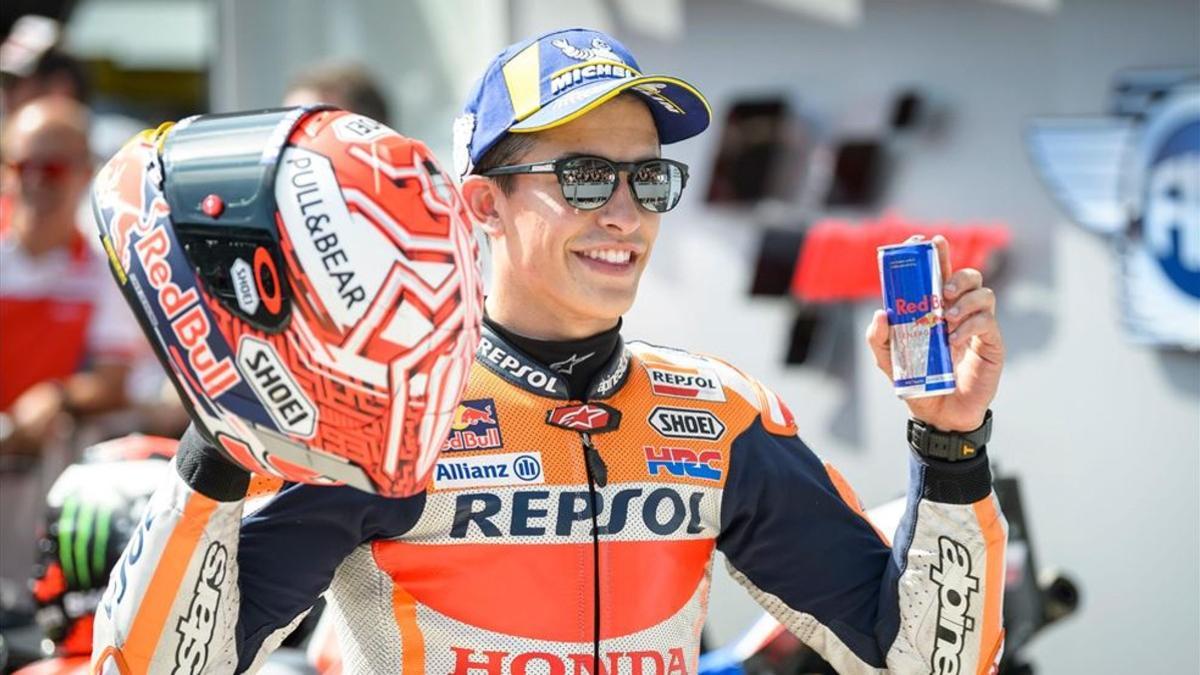 Márquez en el parque cerrado