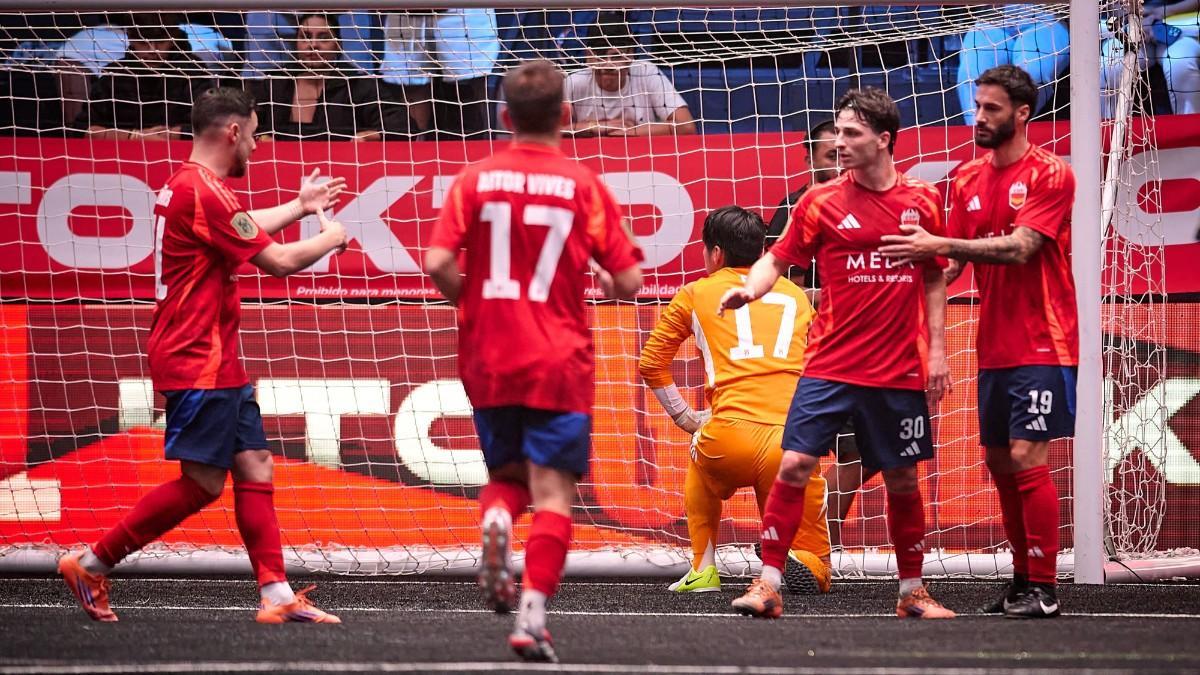 Los jugadores de España celebrando uno de sus goles ante Perú en el Mundial de la Kings League