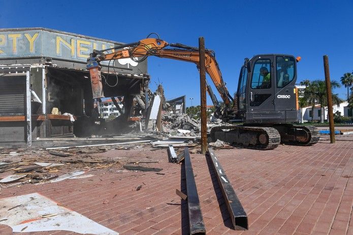 Derribo edificaciones en el Parque Europa de Maspalomas