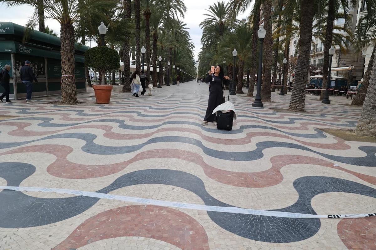 La Explanada, cerrada al paso por alerta meteorológica