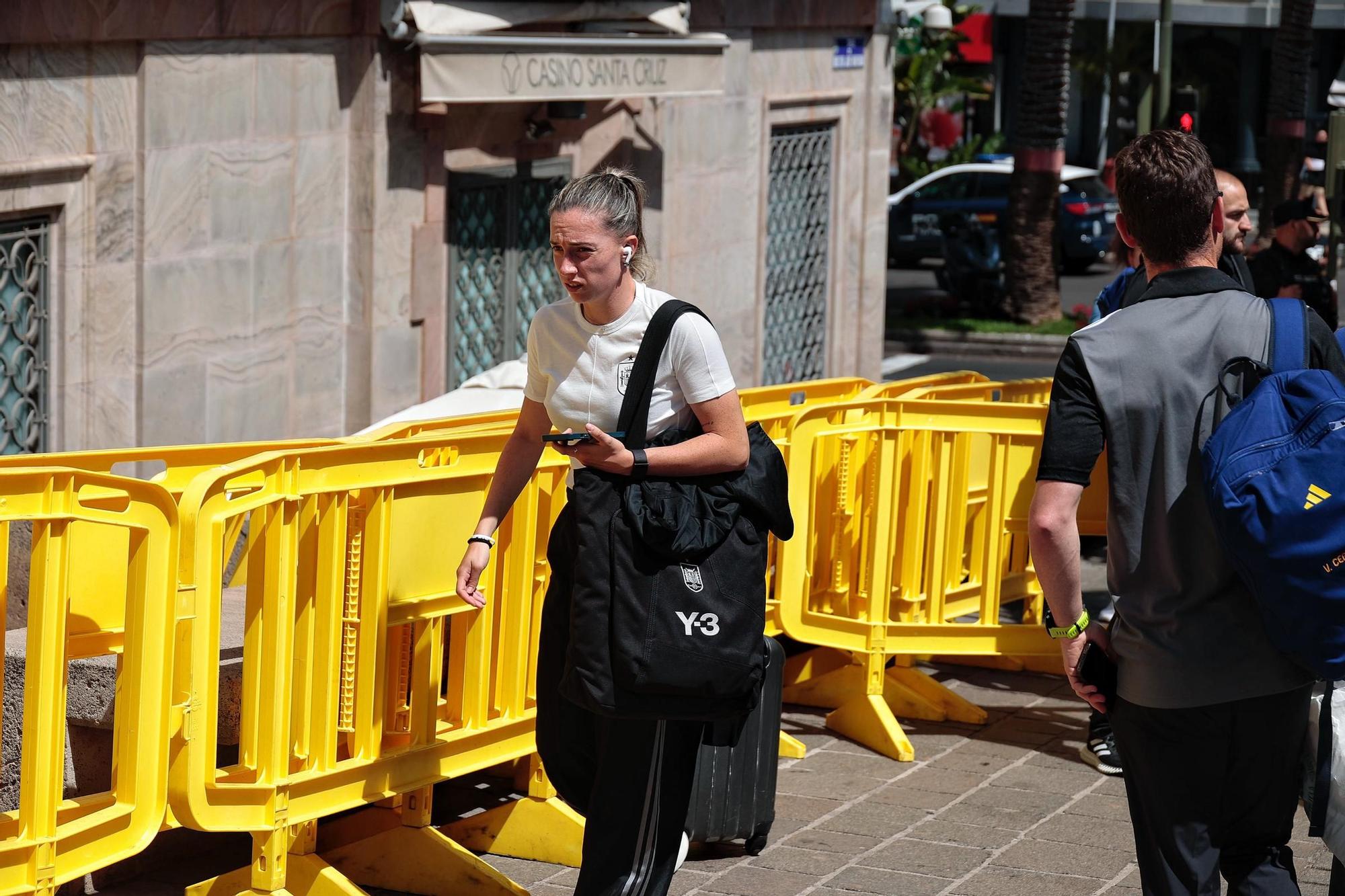 Llegada de las jugadoras de la Selección al Hotel Mencey