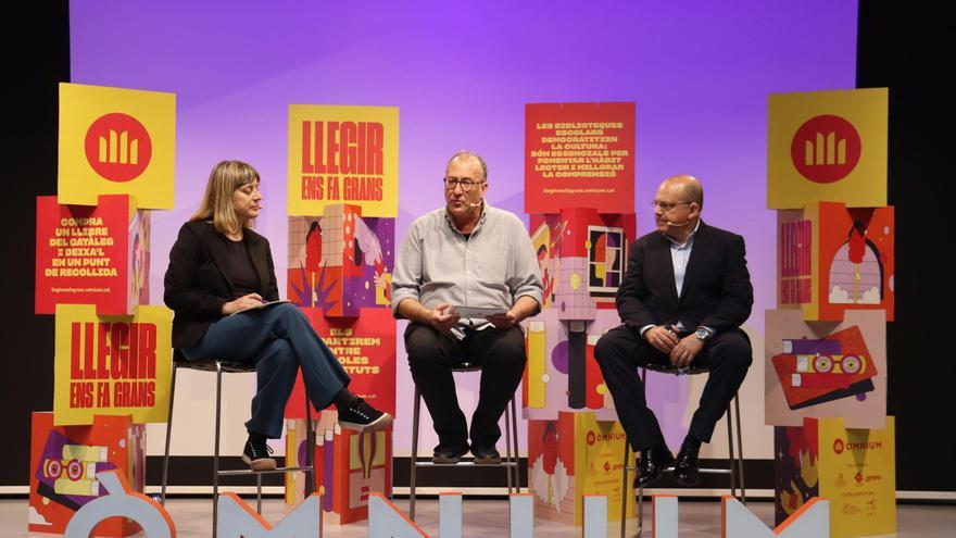 Òmnium engega una campanya per Sant Jordi amb l&#039;objectiu de recollir milers de llibres per a les biblioteques escolars