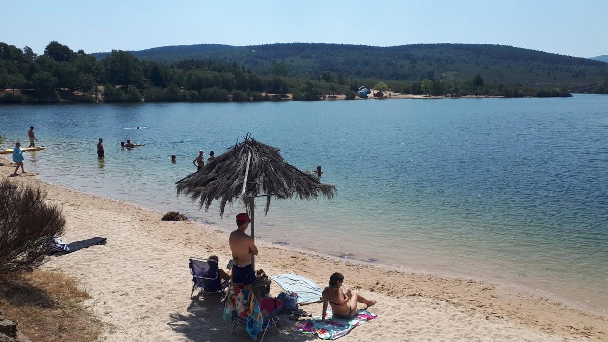 Playa de Cional, en el embalse de Valparaíso.