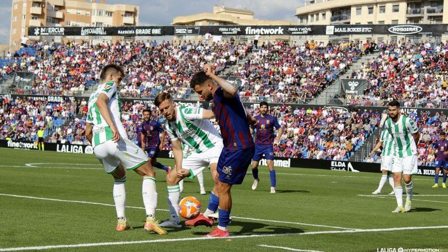 Resumen, goles y highlights del Eldense 1-1 Córdoba de la jornada 37 de LaLiga Hypermotion