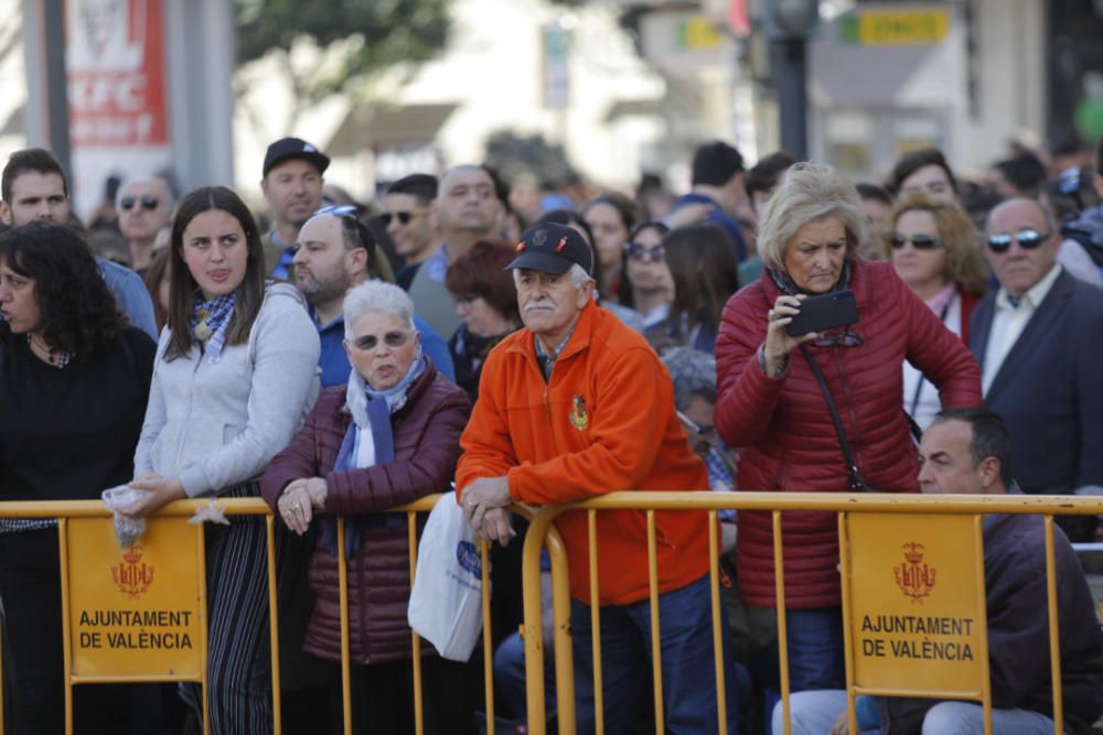 Búscate en el público de la mascletà del 1 de marzo