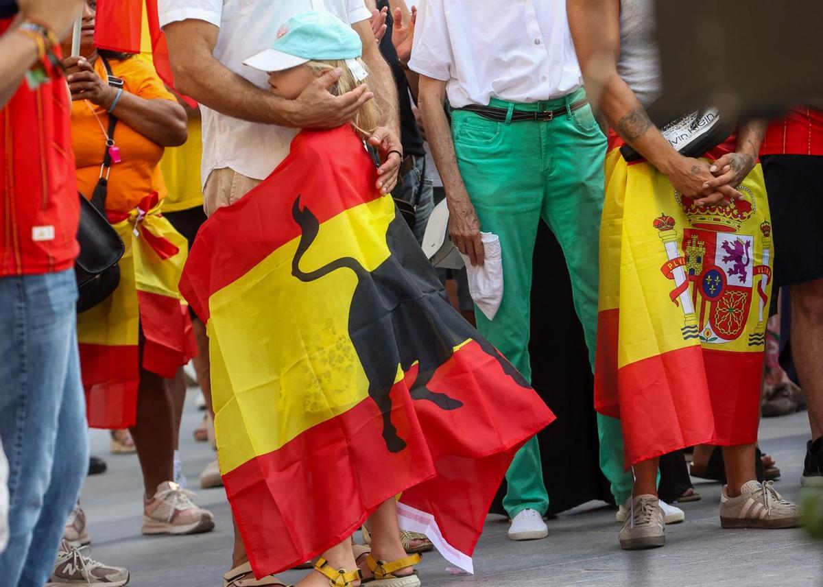 La movilización de Alicante en apoyo a Ceuta, en imágenes