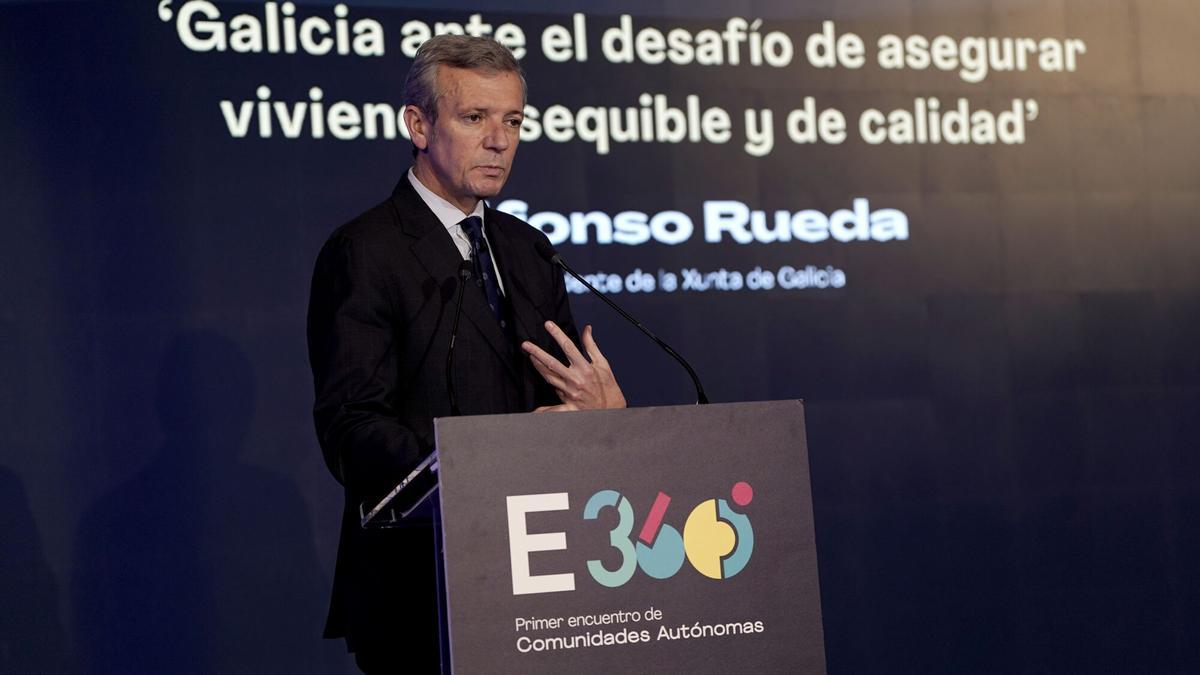 Alfonso Rueda, president de la Xunta de Galícia, ahir en la seva intervenció en el Fòrum Espanya 360.