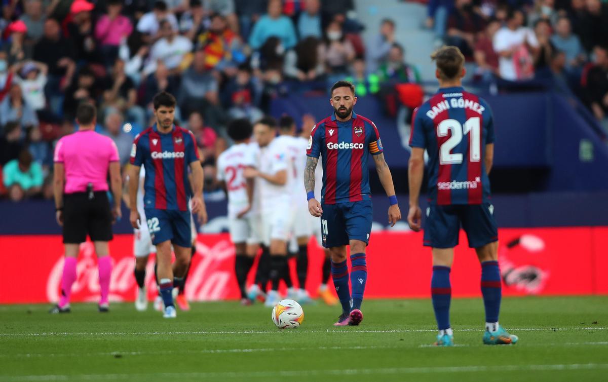 Las imágenes del partido entre el Levante UD y el Sevilla Las imágenes del partido entre el Levante UD y el Sevilla