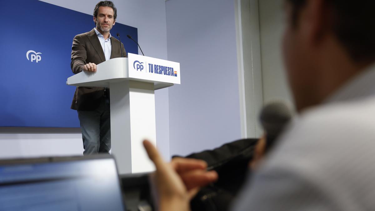 El portavoz del PP, Borja Sémper, durante la rueda de prensa ofrecida este martes en la sede del partido, en Madrid