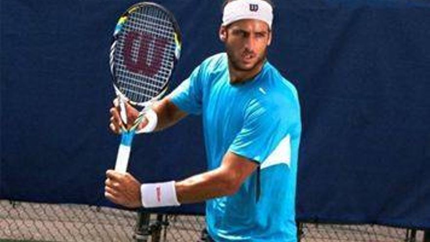 Feliciano López se mete en la tercera ronda en Memphis tras el abandono de Haas