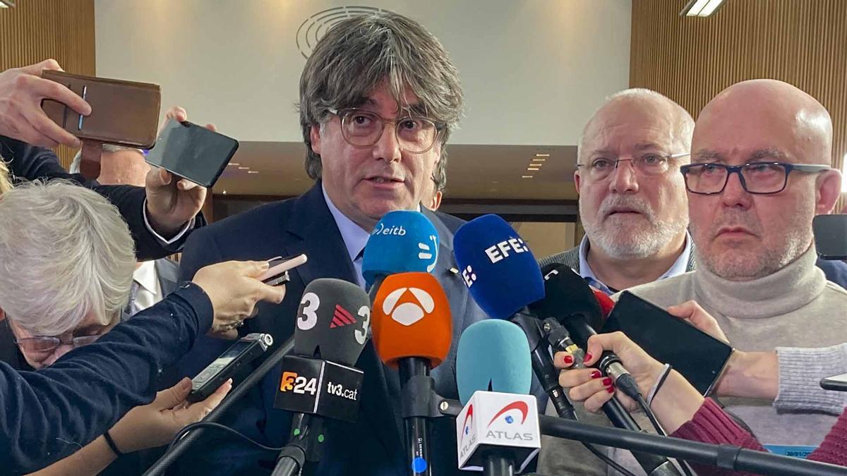 Puigdemont: "La sentencia del TJUE deja las extradiciones en vía muerta".