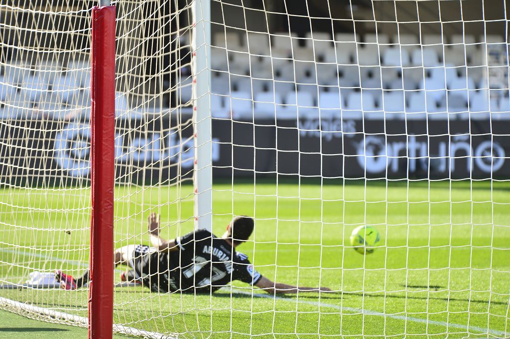 El Cartagena planta cara al Rayo Vallecano