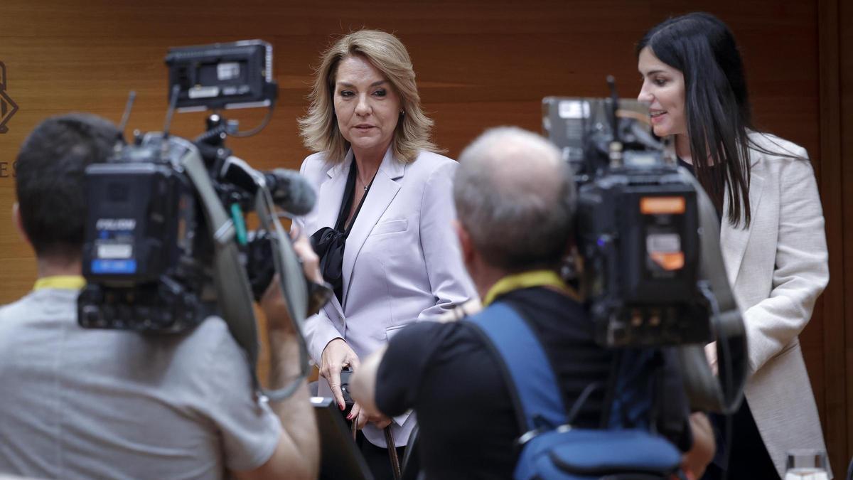 La vicepresidenta de la Generalitat, Susana Camarero, acude a la comisión de investigación de las Corts, este martes.
