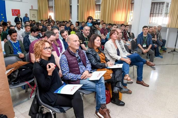 GRAN CANARIA  18-03-19   VECINDARIO. SANTA LUCIA DE TIRAJANA.   Encuentro Internacional en Santa Lucía. Acto de apertura del Encuentro Internacional, con alumnos de Francia, Portugal, Eslovenia, Turquía y de Santa Lucía en el IES Santa Lucia.  FOTOS: JUAN CASTRO  | 18/03/2019 | Fotógrafo: Juan Carlos Castro