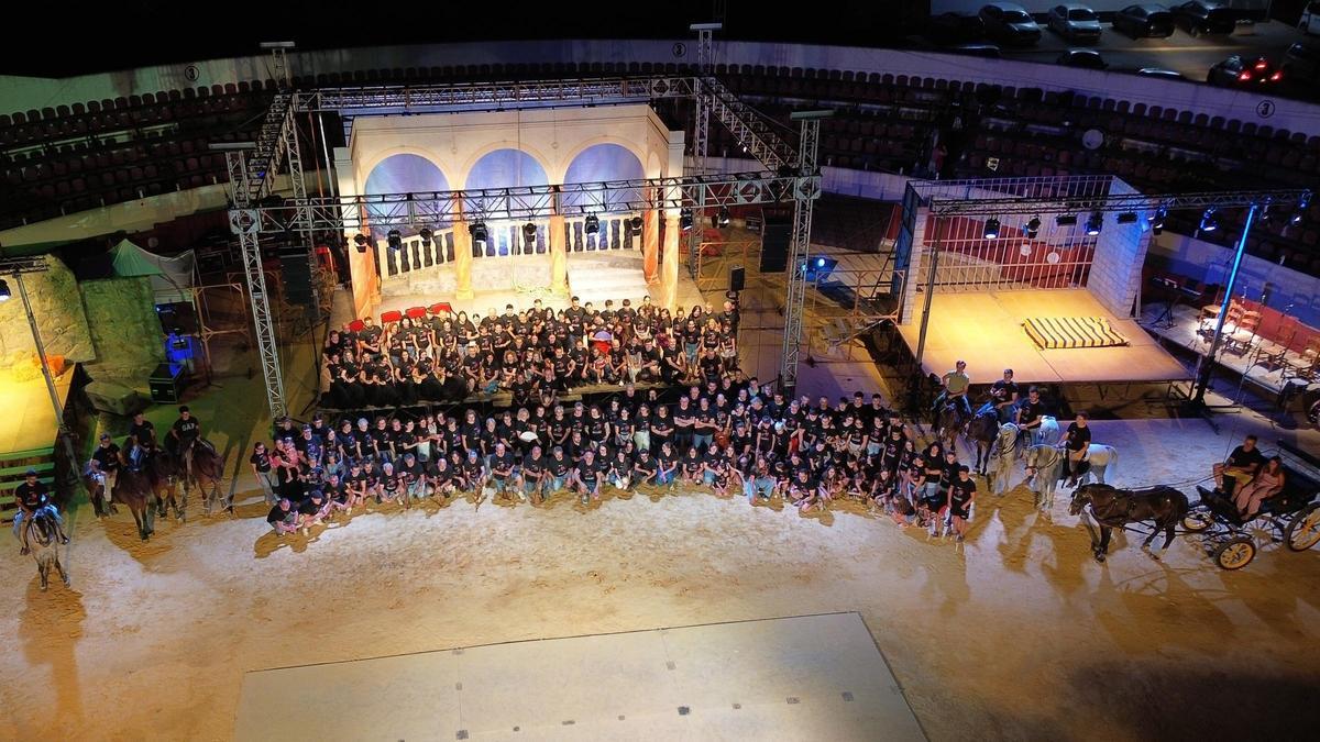 Todo listo para el estreno de ‘La Duquesa de Benamejí’ con lleno en las dos funciones previstas este fin de semana