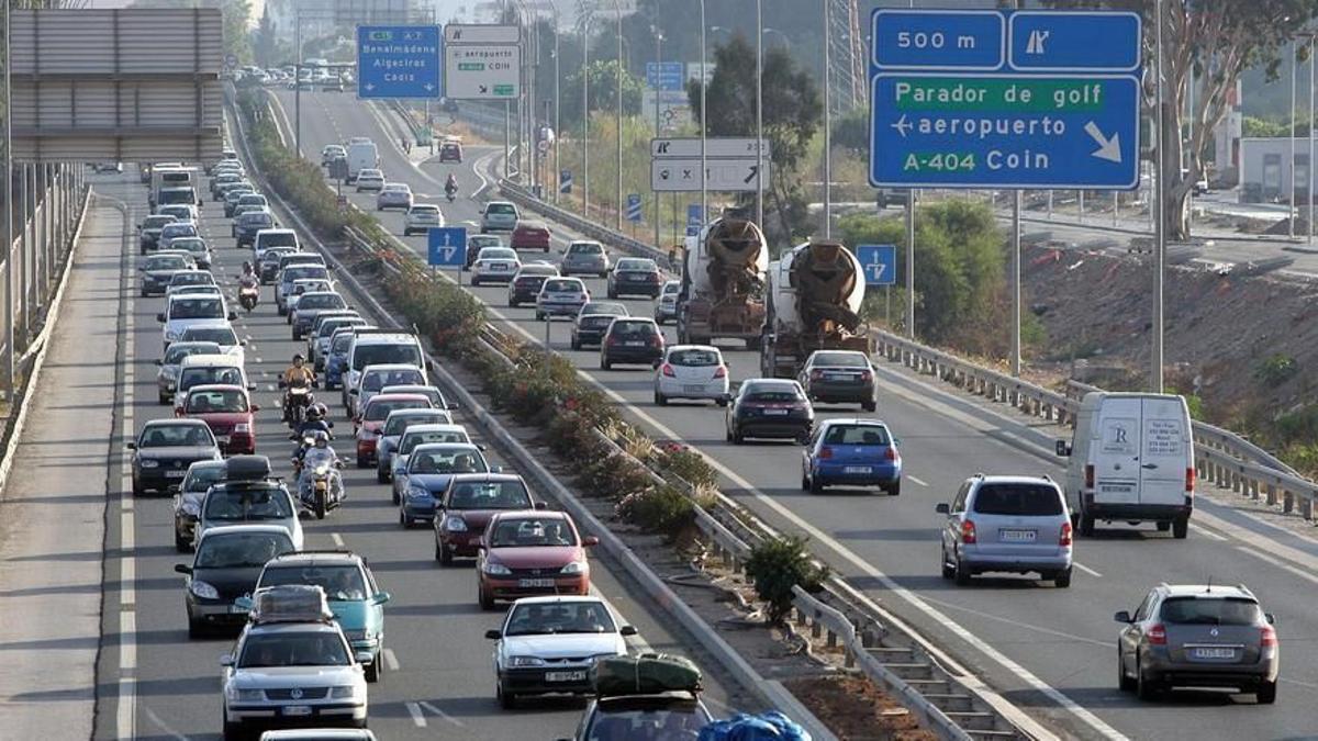 Tráfico en una carretera de Málaga