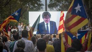 Cierre de campaña de Junts con Carles Puigdemont por videoconferencia.