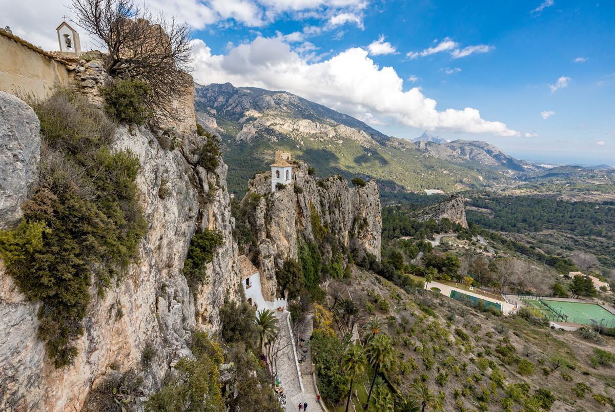 El Castell de Guadalest fue declarado conjunto histórico-artístico en 1974.