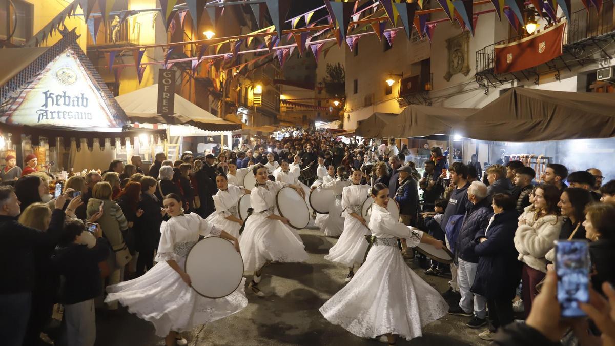Música, albades y danza en la jornada inaugural de Ontinyent Medieval