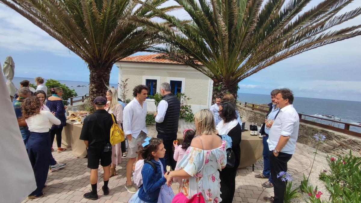 Descubre la "increíble" restauración del faro de Cudillero, transformado en hotel.