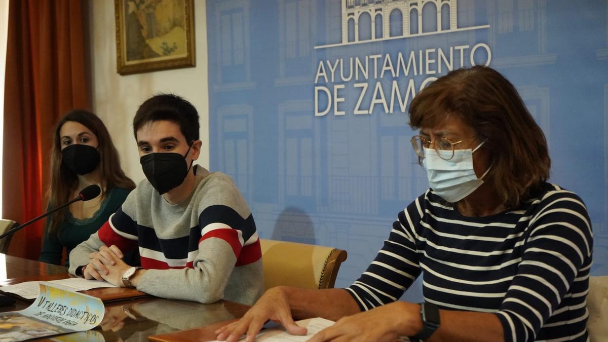 Presentación de los V talleres didácticos de arqueología en el Ayuntamiento de Zamora.