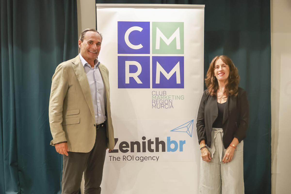 Elena Ramos, presidenta del CMRM y José Mª Rubert, socio director general de Zenithbr.