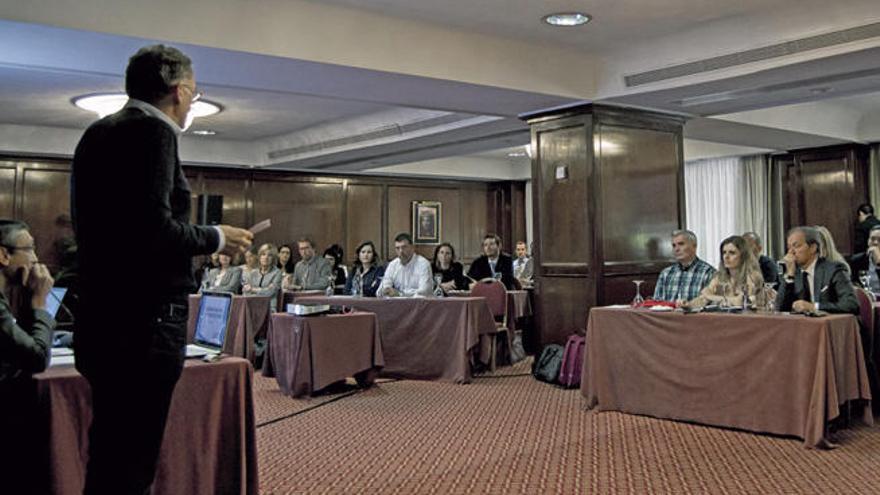 Más de 100 abogados de APDEF de toda España se reúnen en Madrid