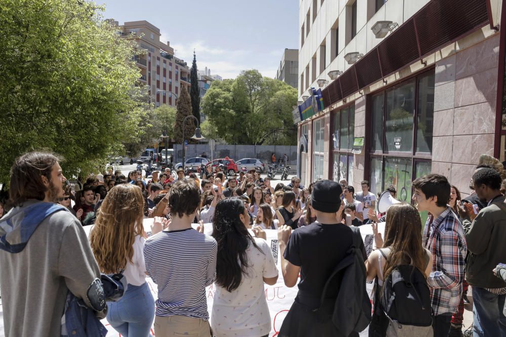 Un total de 6.000 alumnos de Balears hicieron huelga