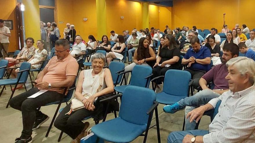 Pleno femenino en el premio &quot;Alberto Vega&quot; de poesía: el certamen distingue a las estudiantes Elora Barbón, Belén Rodríguez, Ivanna Fernández y Lucía Feito